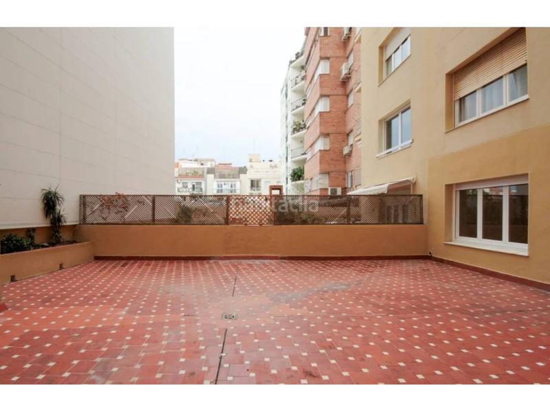 Foto d131a5b4-ee72-4b12-8dd8-c7e29a228fdf. Piso exclusiva vivienda reformada en calle aribau en Barcelona