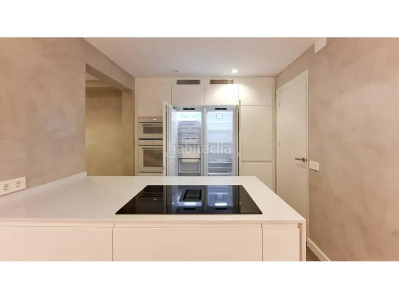 Foto e3fcb804-65ca-4a24-b12a-d2ed8b6a2866. Piso exclusiva vivienda reformada en calle aribau en Barcelona