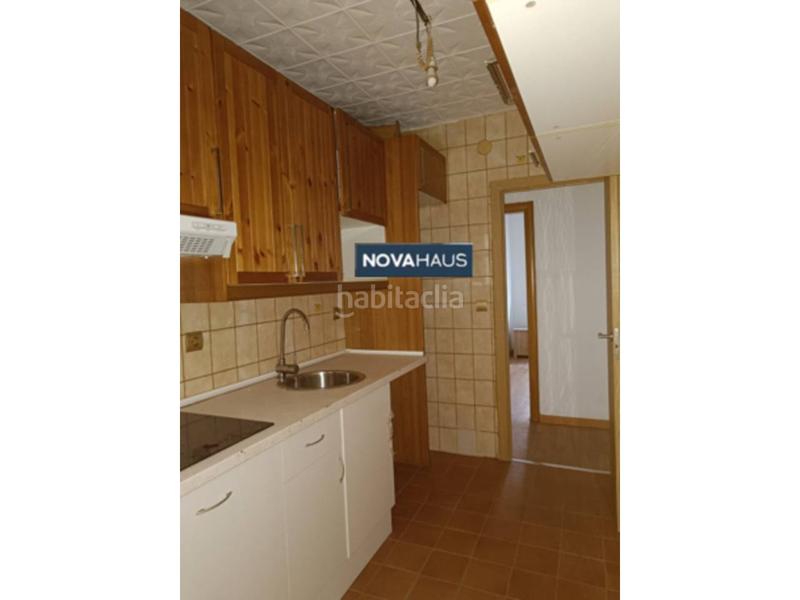 Foto d9a460e0-737a-4be9-8f14-b735932c0e4e. Pis amb calefacció a Centre Badalona