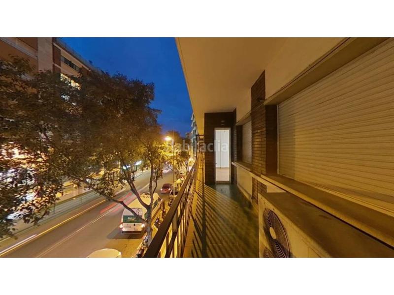 Foto ea05ce86-e88b-4742-b446-407b3444b34f. Pis amb calefacció a Centre Badalona