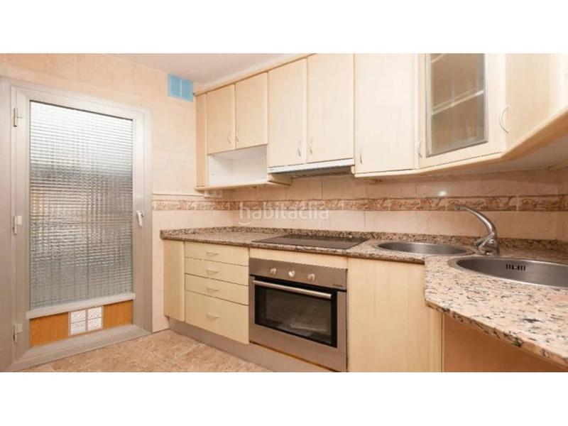 Foto f98c87ea-e335-40c8-95de-6828f9b2a4f9. Pis a Vista Alegre Castelldefels