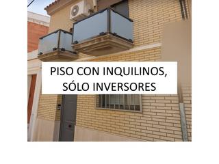 Pis  Calle nord. Piso alquilado en venta en centre