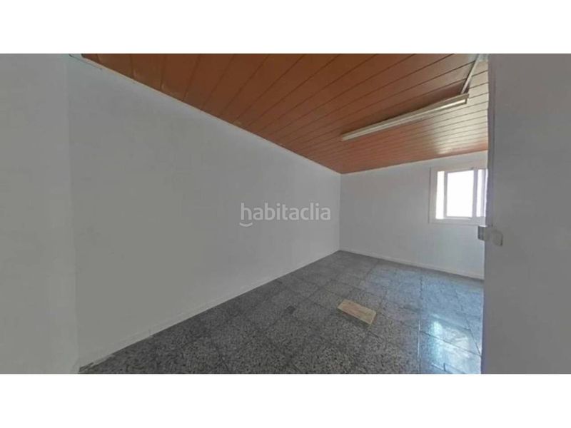 Foto 7bf84a1d-c065-4061-8bb2-46720158508a. Pis a Raval Barcelona