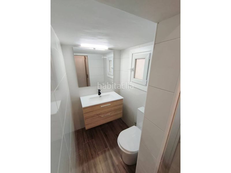 Foto 17ea6d04-aa9a-442d-a136-8d2615f9c795. Pis a Raval Barcelona