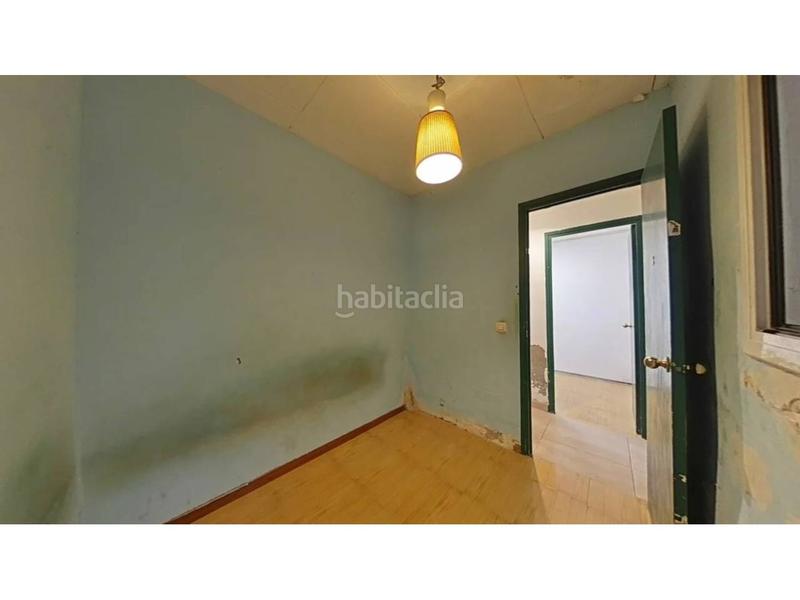 Foto 1655d1c1-fc87-42cf-9124-b87ea9f900b8. Pis a Poblenou Barcelona