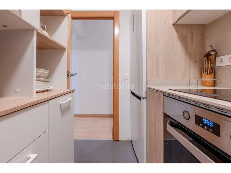 Foto c07b914d-fd69-4249-b1cf-288d4b5a36dd. Pis a Carmel Barcelona