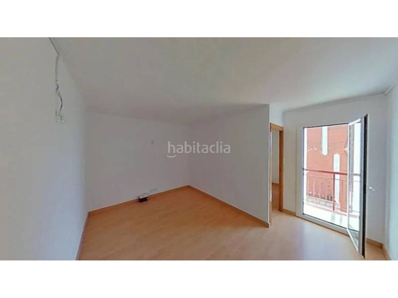 Foto ad91bdb7-3bf2-47a9-9f26-cba6de4f18bb. Pis a Roquetes Barcelona