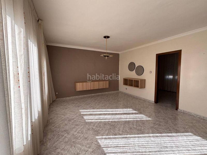 Foto 918390c2-435a-4873-a9de-2363c80dd423. Pis amb aparcament a Les Termes Sabadell