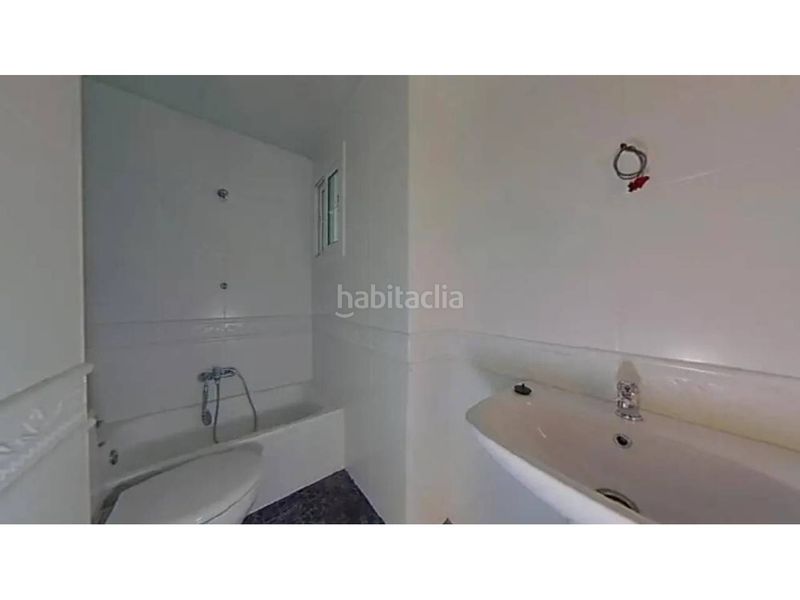 Foto 68dd9e32-f577-4b63-875a-89254d26a19e. Pis a Sant Ildefons Cornellà de Llobregat