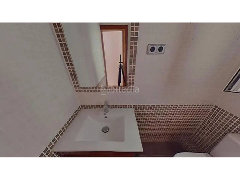 Foto c5c76364-e46d-44b2-89fc-d6a037eac46d. Pis a Martorell