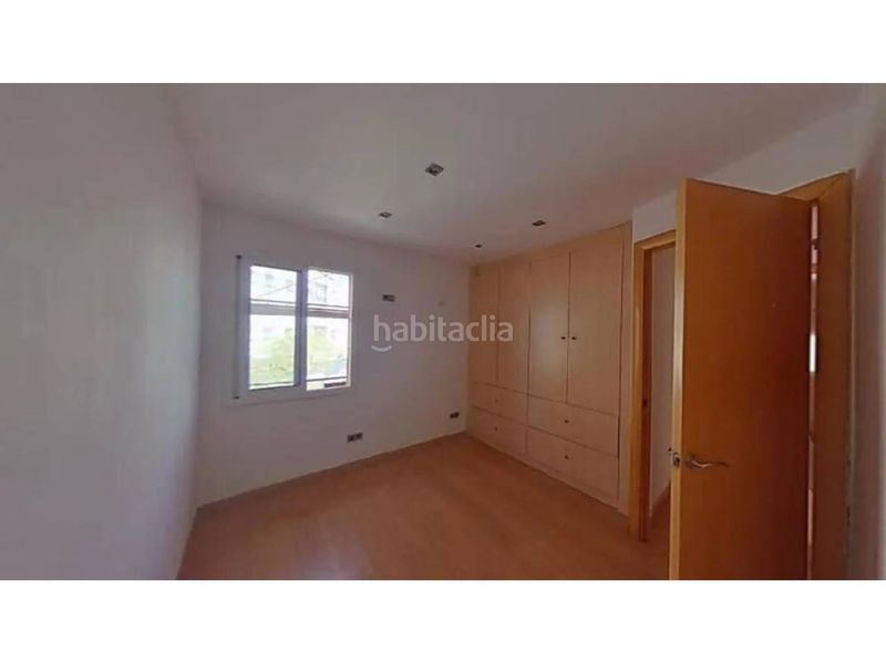 Foto f75a6840-bf1a-4edc-ac92-d835e8b9d89c. Pis a Martorell