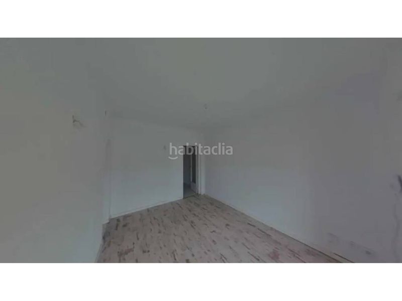 Foto cf85283b-8787-407a-a4d2-3139ebc84f38. Pis a Martorell