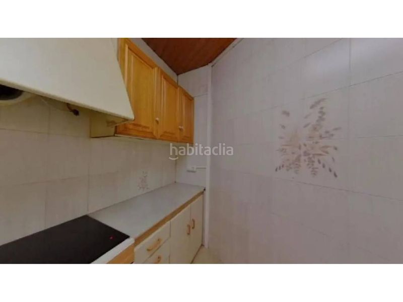 Foto c8e8861a-14d0-4dee-a28f-6a93f7ada01a. Pis a El Clot Barcelona