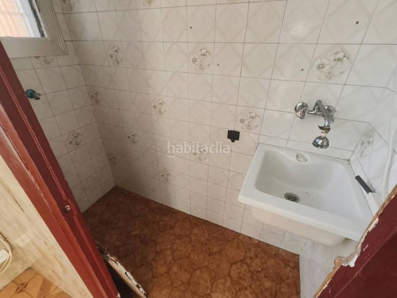 Foto b6ca72b5-da4b-427a-b5eb-20e790624d3d. Pis amb calefacció a Barri de les Corts Barcelona