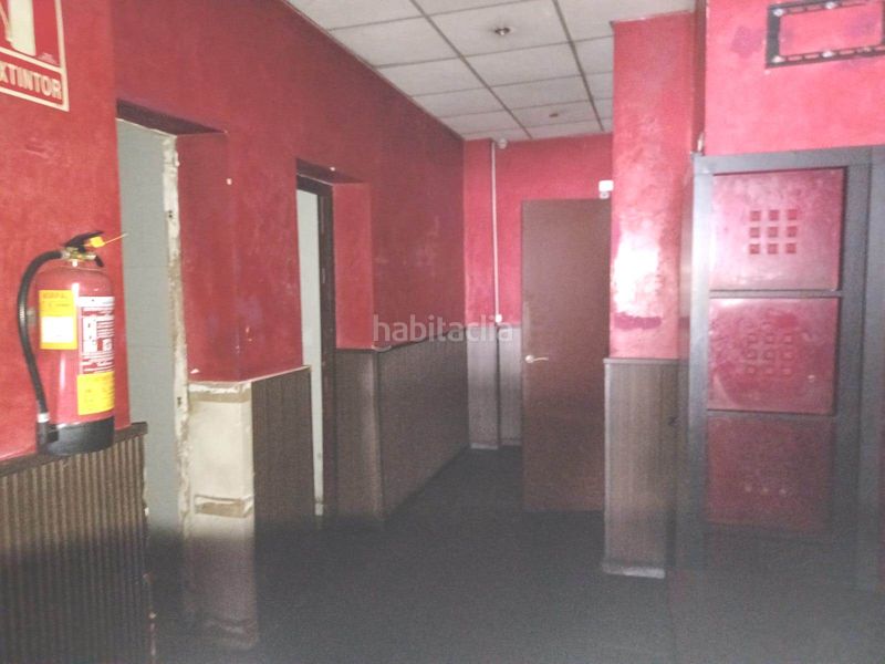 Foto a87e07c0-dd9e-4d1a-b2d3-931bcd20c09a. Local comercial a Numancia Madrid