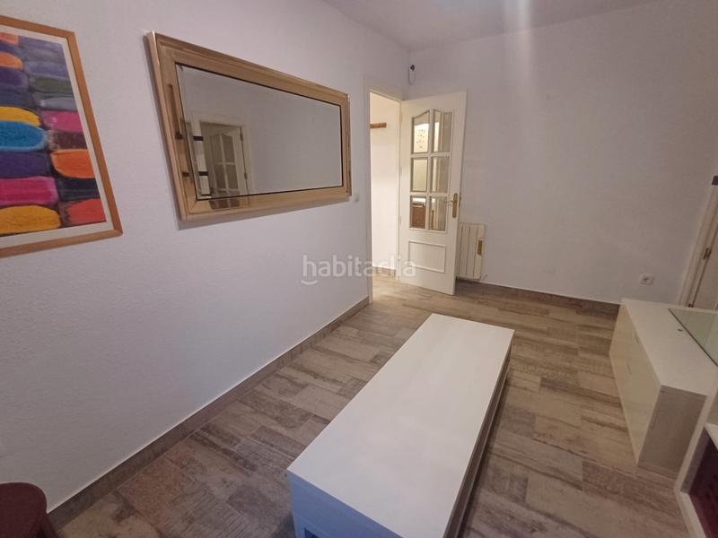 Foto 8aef8495-1179-4d21-99a6-e38dbe0ff55c. Piso  bajo exterior luminoso en Numancia Madrid