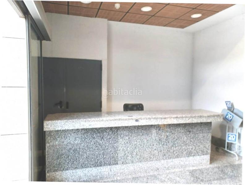 Foto 09b2c4c0-234b-4726-8675-fba39b610f5a. Oficina  en venta en Palomeras Sureste Madrid