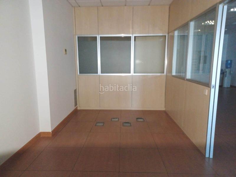 Foto 4ddc179b-3743-41ac-9ae0-d7383ffbfb51. Oficina  en venta en Palomeras Sureste Madrid