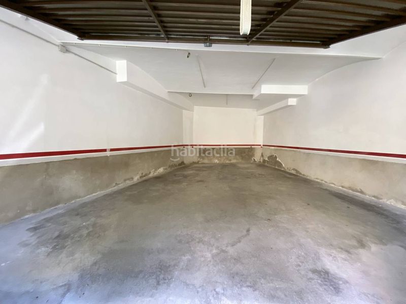 Foto 099b15d1-d7ee-4c36-a483-a281444799ce. Aparcament cotxe a Sant Joan les Fonts