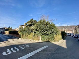 Terreny residencial a Calle puig josep 9. Solar para promocion en venta  sant joan les fonts