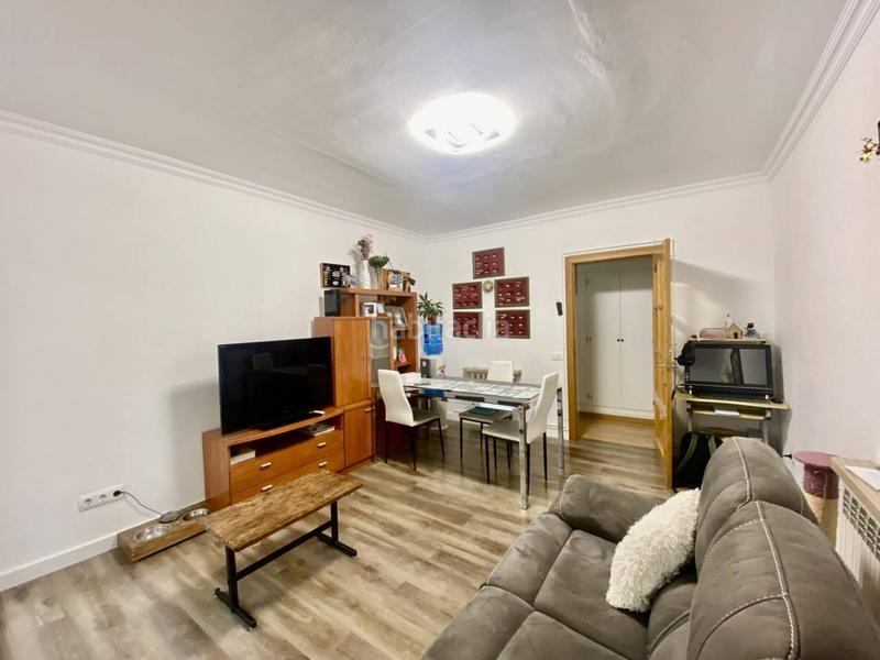 Foto 0e5884fc-c964-4adf-9f0a-67c85a61c3b8. Piso  en venda sant cristofol les fonts en Olot