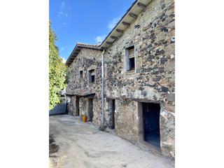 Maison jumelée à Santa Pau. Finca rustica en venta santa pau