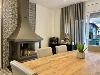 Chalet in Pau casals 6. Chalet en venta   olot