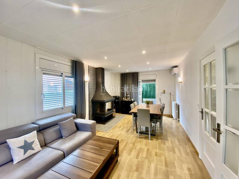 Foto 1b9325f2-0bcf-4acd-b3d4-3c374a2a631e. Chalet  en venta en Olot