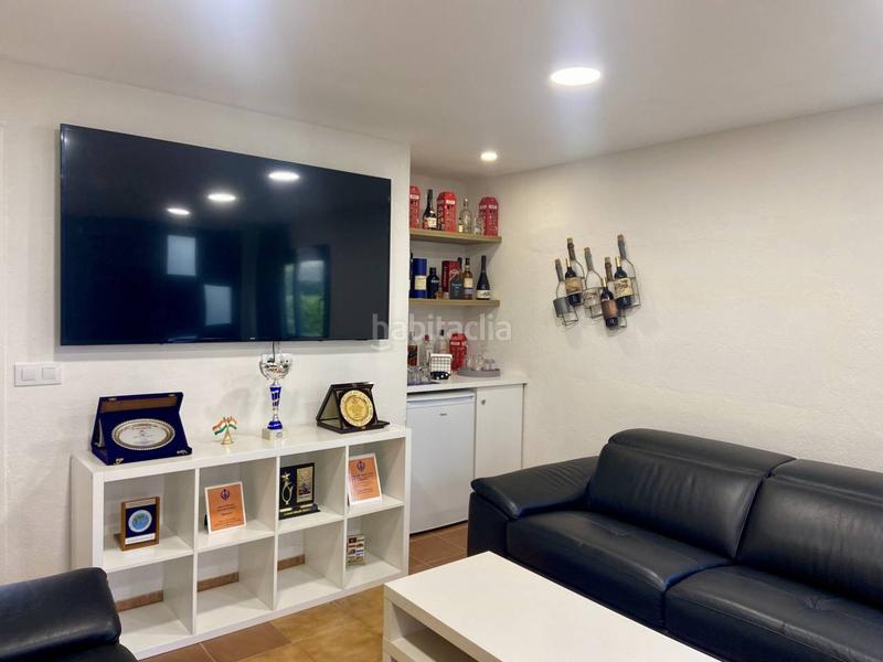 Foto 5c129879-fc46-403b-a2f8-d6f7c153ef20. Chalet  en venta en Olot