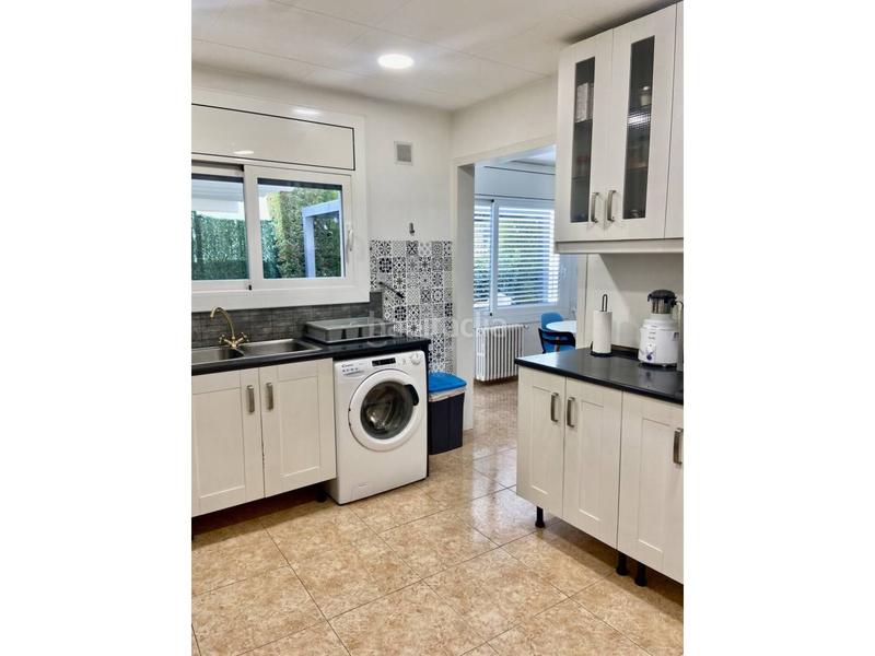 Foto 66d74516-3937-45a6-8fe3-5a7b1cf244c2. Chalet  en venta en Olot