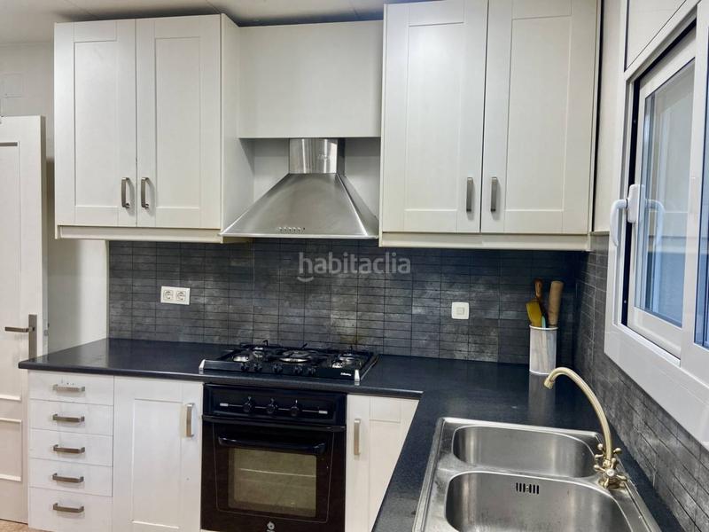 Foto c886f342-45eb-4f49-a94b-77ce1fec00b8. Chalet  en venta en Olot