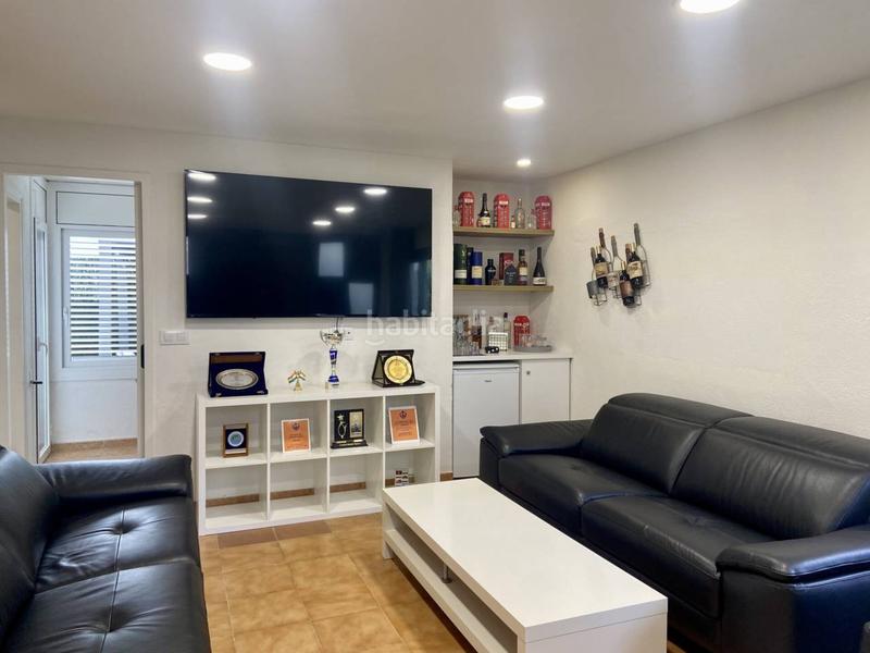 Foto fb76b419-e727-4e73-b18e-9dc6bb728329. Chalet  en venta en Olot