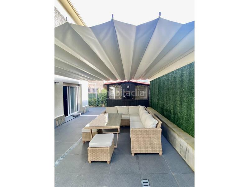 Foto fec0ada0-3336-4285-99d3-1e99dc0b7490. Chalet  en venta en Olot