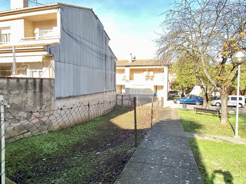 Foto 01ea7eba-4a91-40d9-8230-108226b21b2a. Terrain résidentiel dans ignasi rubio 55 dans Olot
