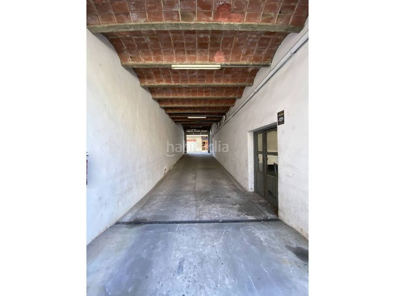 Foto 79573ccc-8b46-428a-bc1e-ee3e60eb336e. Local commercial dans calle sant antoni maria claret 4 dans Olot