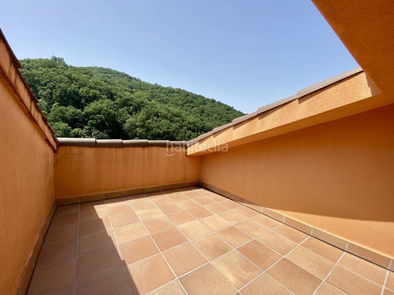 Foto b64d2b80-16cf-4f90-a948-26b797e5d6eb. Dúplex  en venta en Castellfollit de la Roca