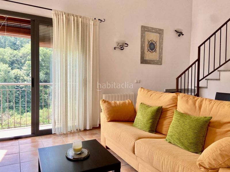 Foto ffeea7b1-5711-4ee7-95bf-a7e5063cab7a. Dúplex  en venta en Castellfollit de la Roca