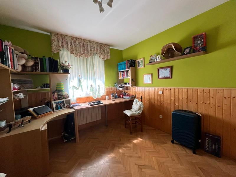 Foto 535b65e5-ad48-45bd-b652-ca74b8d6311b. Chalet avec cheminée chauffage parking dans El Arroyo-La Fuente Fuenlabrada