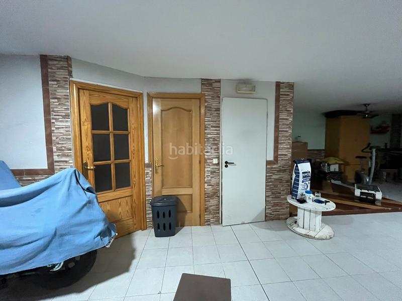 Foto 5cdff777-0d58-4e50-ad8a-90904590dbf8. Chalet avec cheminée chauffage parking dans El Arroyo-La Fuente Fuenlabrada