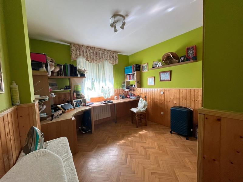 Foto 02ecdaa3-bcf2-4e2b-bae1-2384eb3dc004. Chalet avec cheminée chauffage parking dans El Arroyo-La Fuente Fuenlabrada