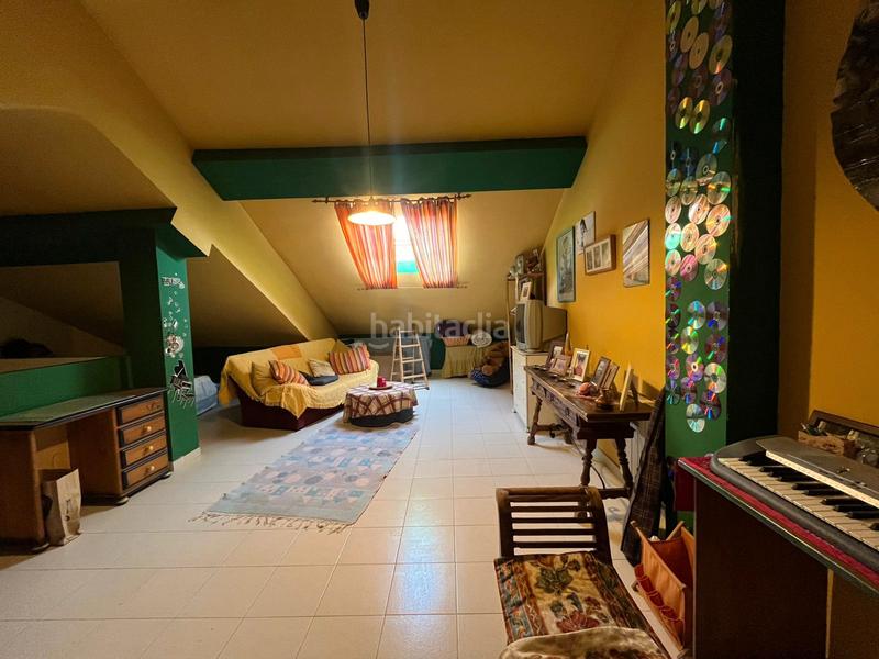 Foto 1592a490-e93b-4ab7-8a7e-ce63250a7cda. Chalet avec cheminée chauffage parking dans El Arroyo-La Fuente Fuenlabrada