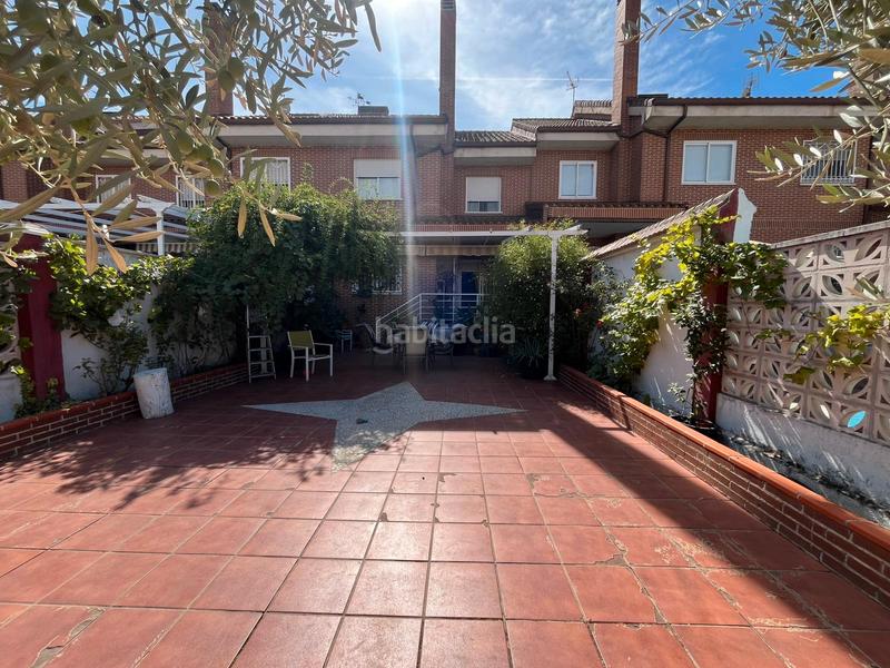 Foto 184cf5da-6921-4377-8033-d0f829f01056. Chalet avec cheminée chauffage parking dans El Arroyo-La Fuente Fuenlabrada