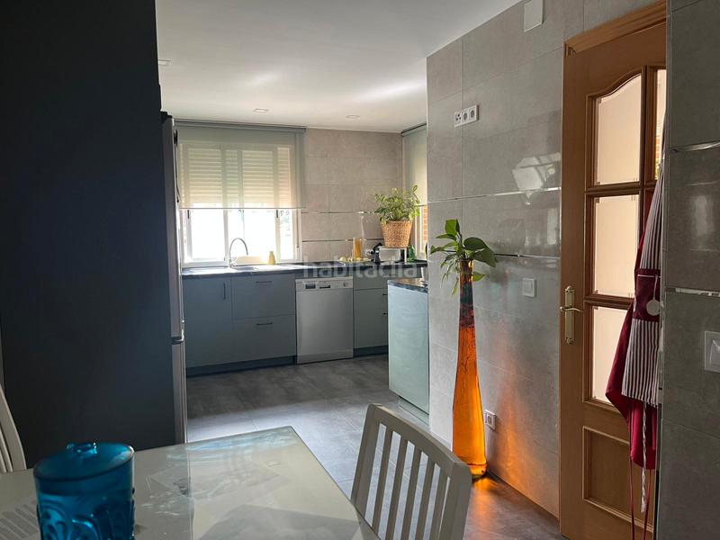 Foto 451e0afe-2693-45f4-88fa-ee0b6c63e649. Chalet avec cheminée chauffage parking dans El Arroyo-La Fuente Fuenlabrada