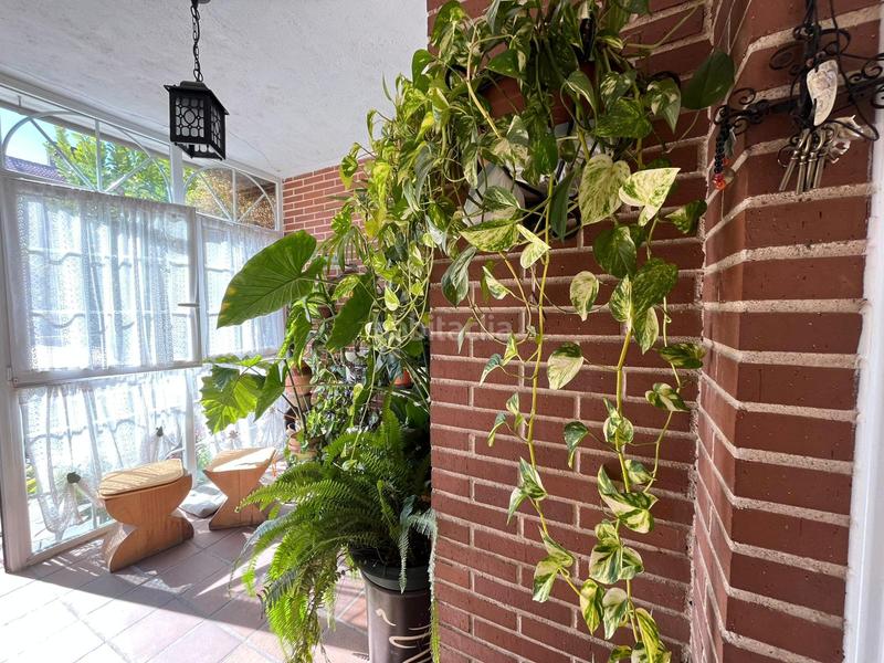 Foto 623ca6e7-fac4-425e-9e81-e99bb3c7660d. Chalet avec cheminée chauffage parking dans El Arroyo-La Fuente Fuenlabrada