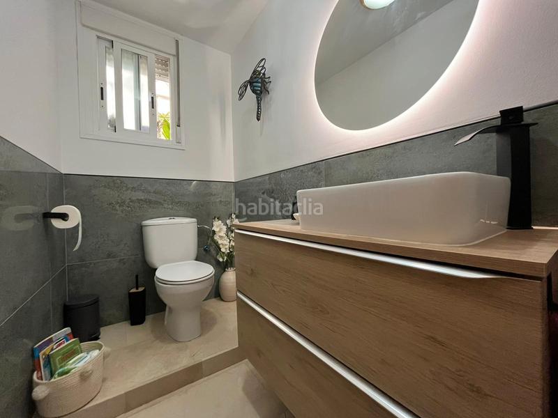 Foto 7a9cb0af-6714-4bb0-8f5a-46fe86a5183a. Chalet avec cheminée chauffage parking dans El Arroyo-La Fuente Fuenlabrada