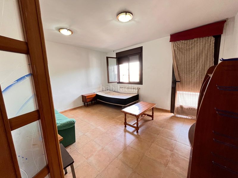 Foto 198ca1b7-1798-4ae0-8d45-04a6d3814401. Piso en calle san francisco 50 edificio completo en Navalmorales (Los)