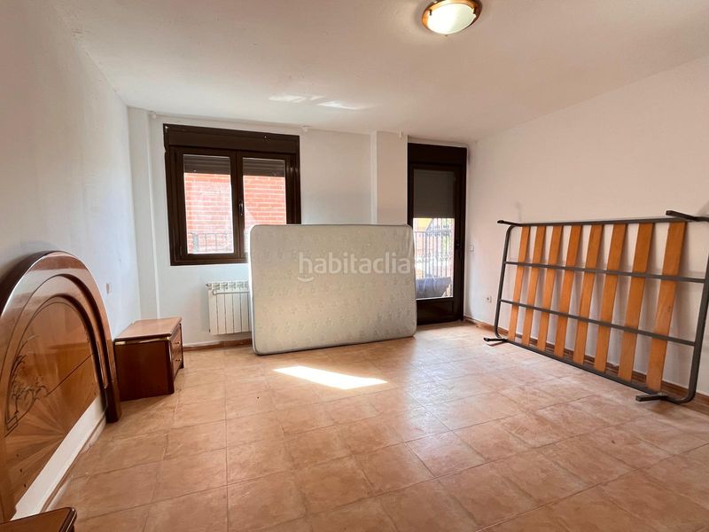 Foto 21d82157-58d5-4a61-b47a-3c8a0766ac05. Piso en calle san francisco 50 edificio completo en Navalmorales (Los)