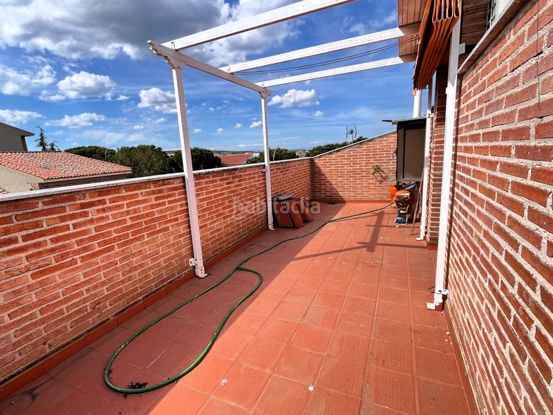 Foto 5481f1ec-add3-4ac1-9d16-fcdb97054b61. Piso en calle san francisco 50 edificio completo en Navalmorales (Los)