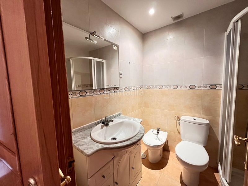 Foto 686b4658-1654-47de-8bdb-e94e161b9f41. Piso en calle san francisco 50 edificio completo en Navalmorales (Los)