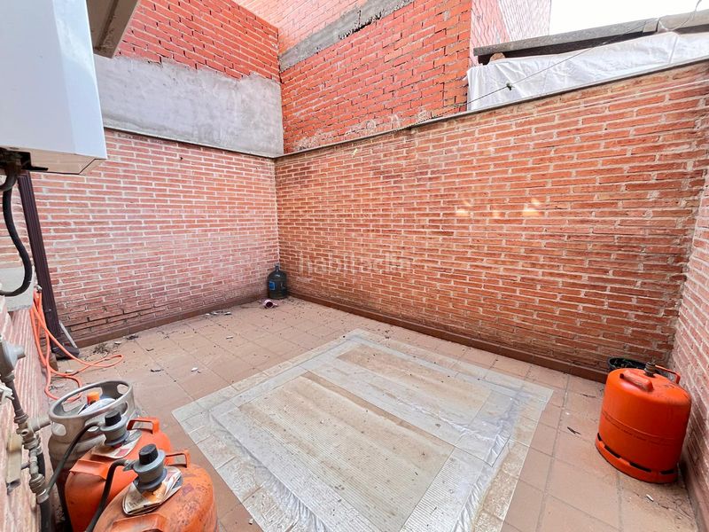 Foto 74a5d701-e431-43c3-92c1-d45ba0cac103. Piso en calle san francisco 50 edificio completo en Navalmorales (Los)